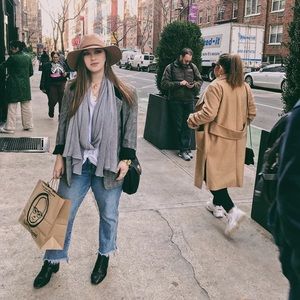 Meet your Posher, Haley